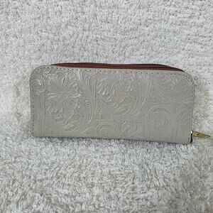 Mexican Handmade Stone Gray Floral Embossed Leather Wallet